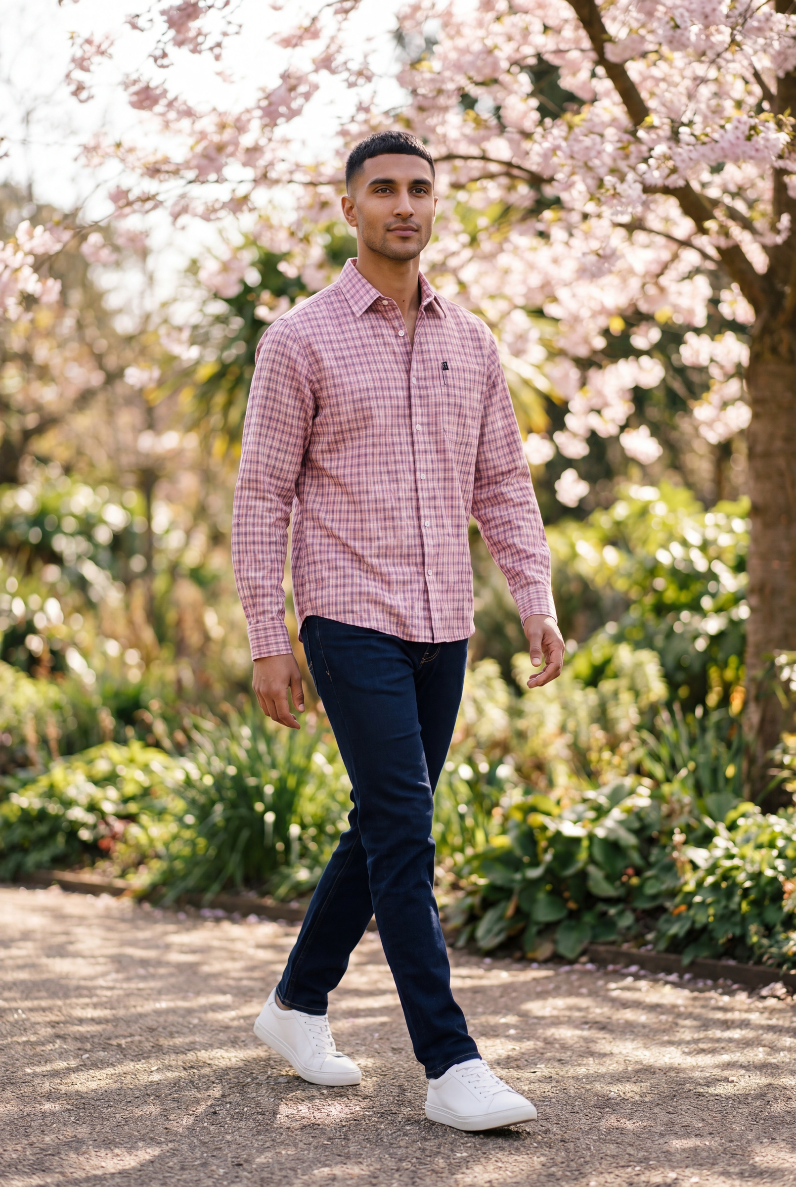 cotton-checked-boxy-shirt-lifestyle.png