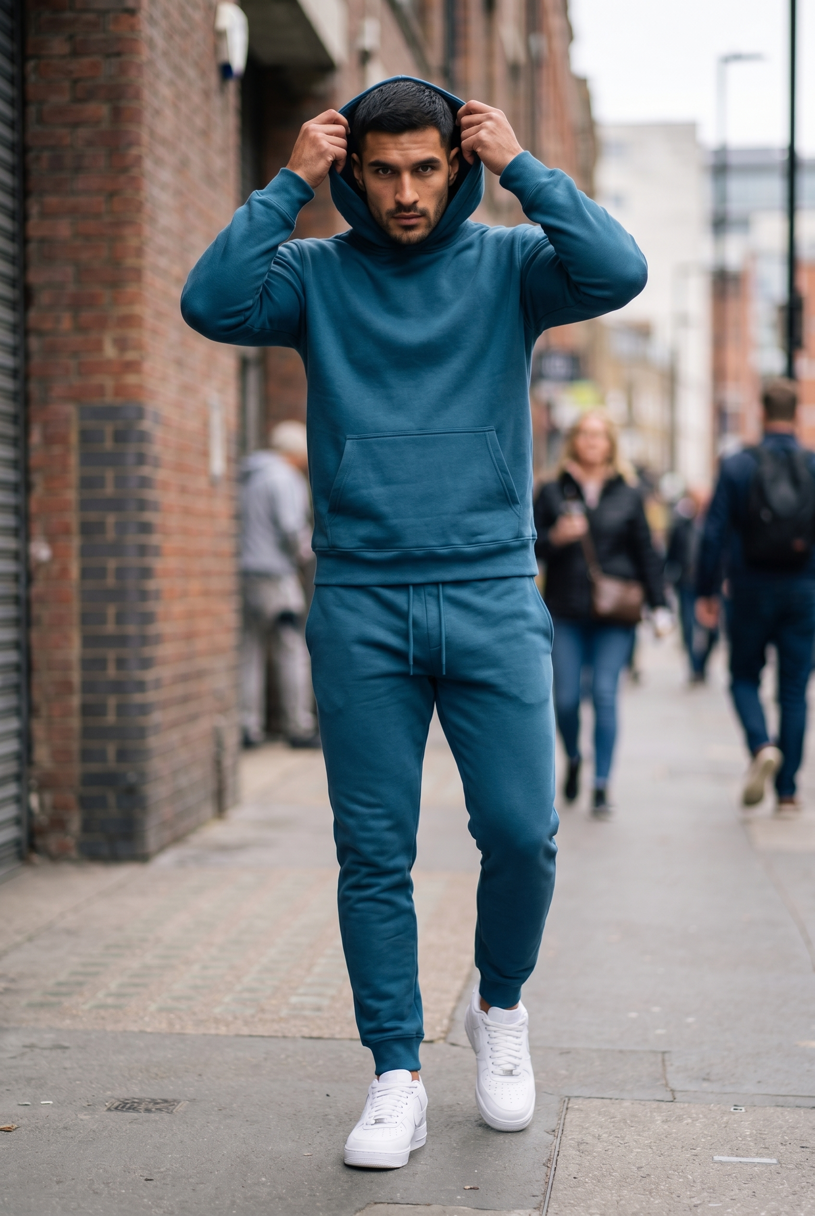 gym-king-fundamental-joggers-r221-lifestyle.png