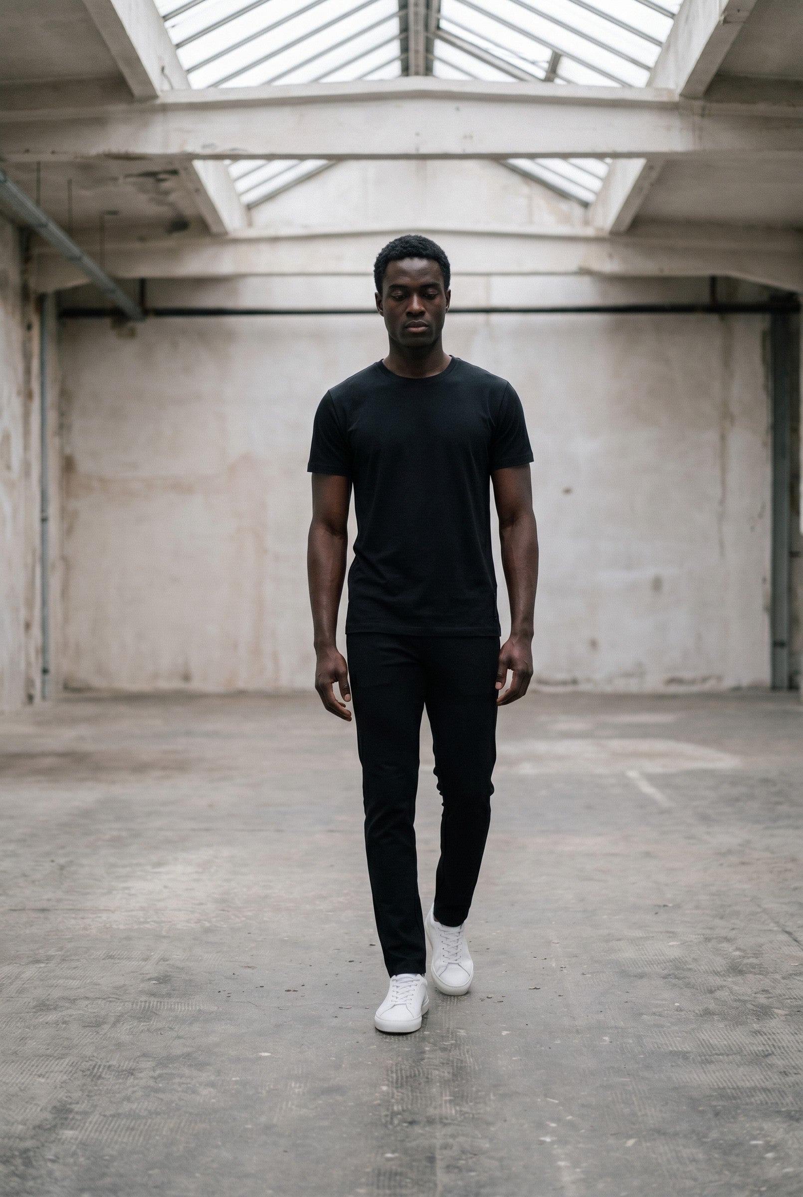 Men's Eyelet Crew Neck T-Shirt | Blackstone London