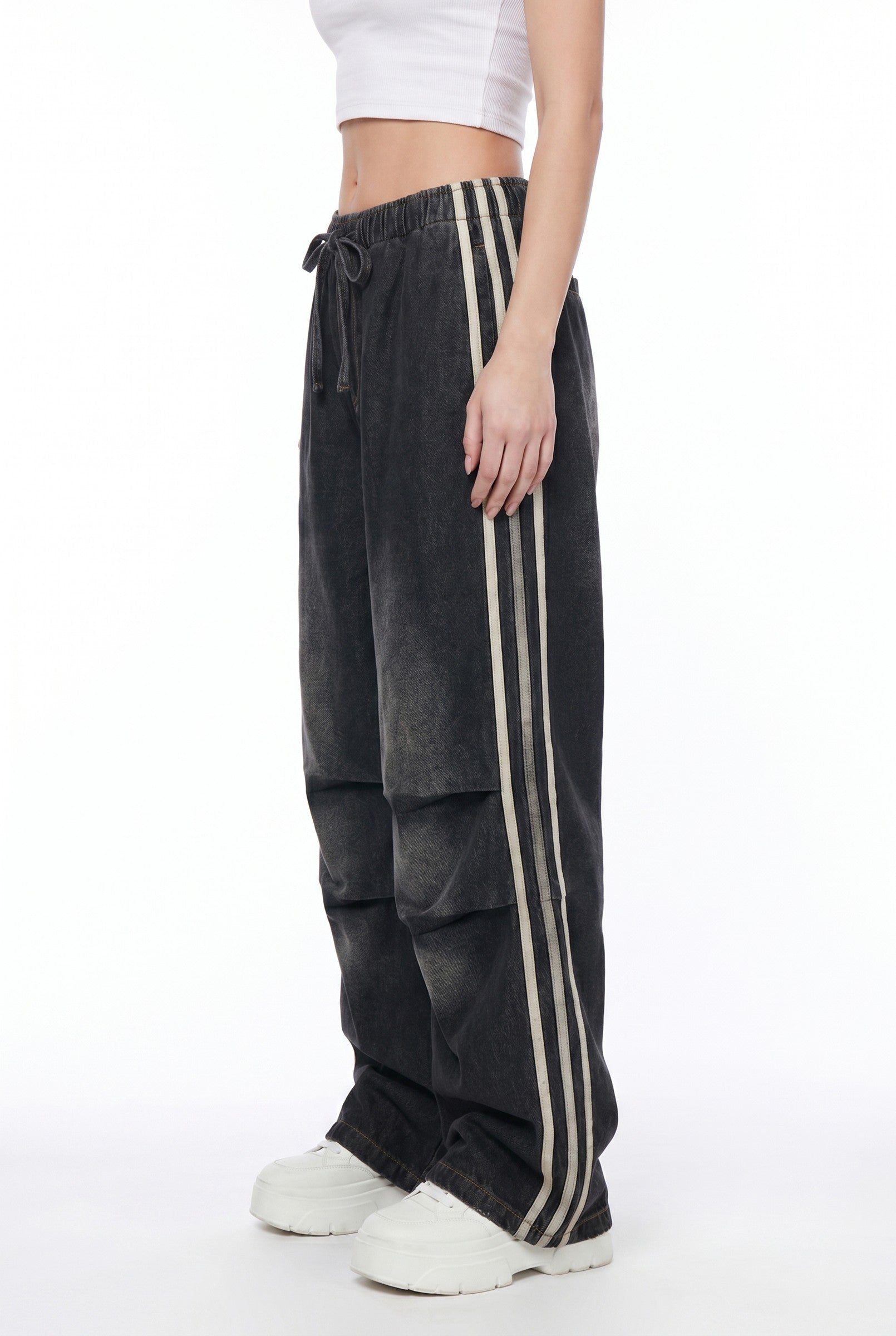 Women's Wide Leg Track Balloon Jeans | Blackstone London