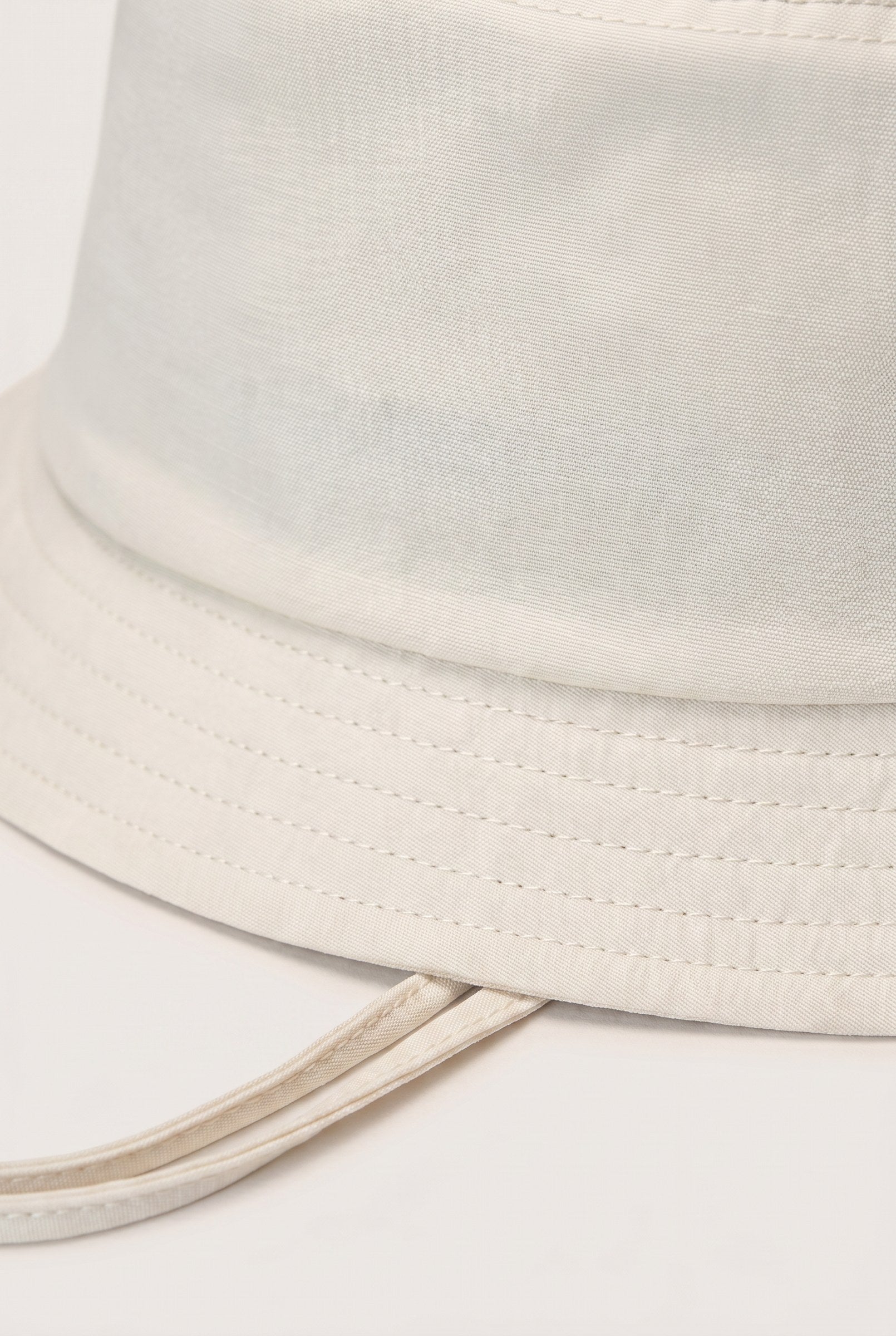 Men's Bodhi Wide Brim Bucket Hat | Blackstone London