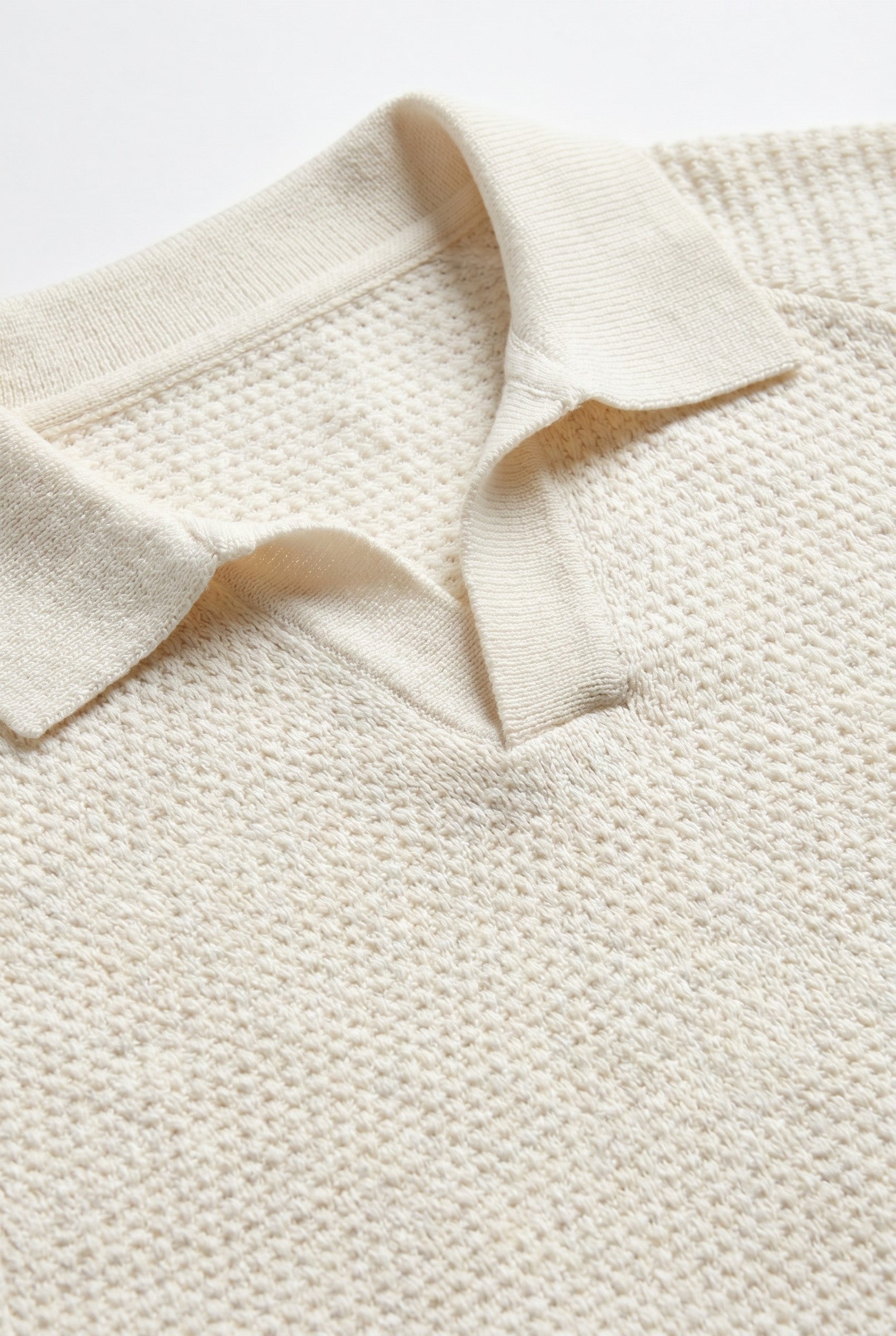 Men's Textured Knitted Open Collar Polo | Blackstone London