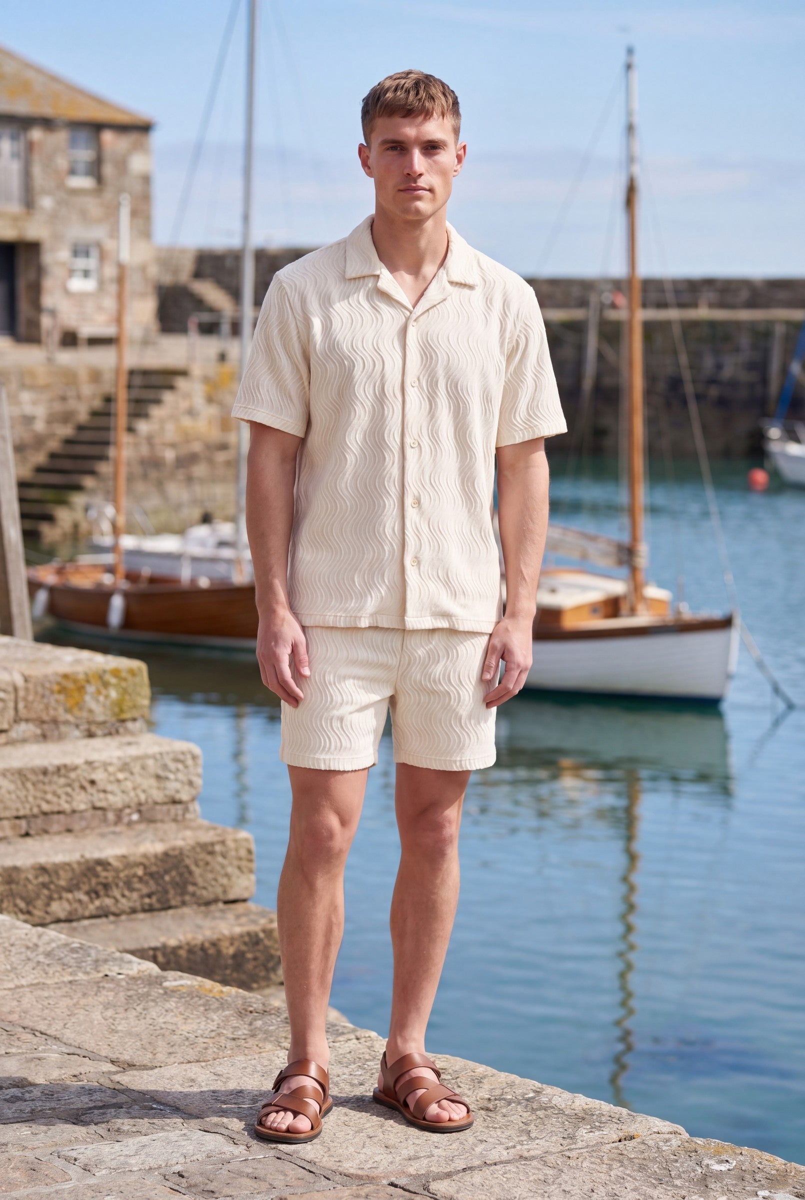 Men's Wave Textured Drawstring Shorts | Blackstone London