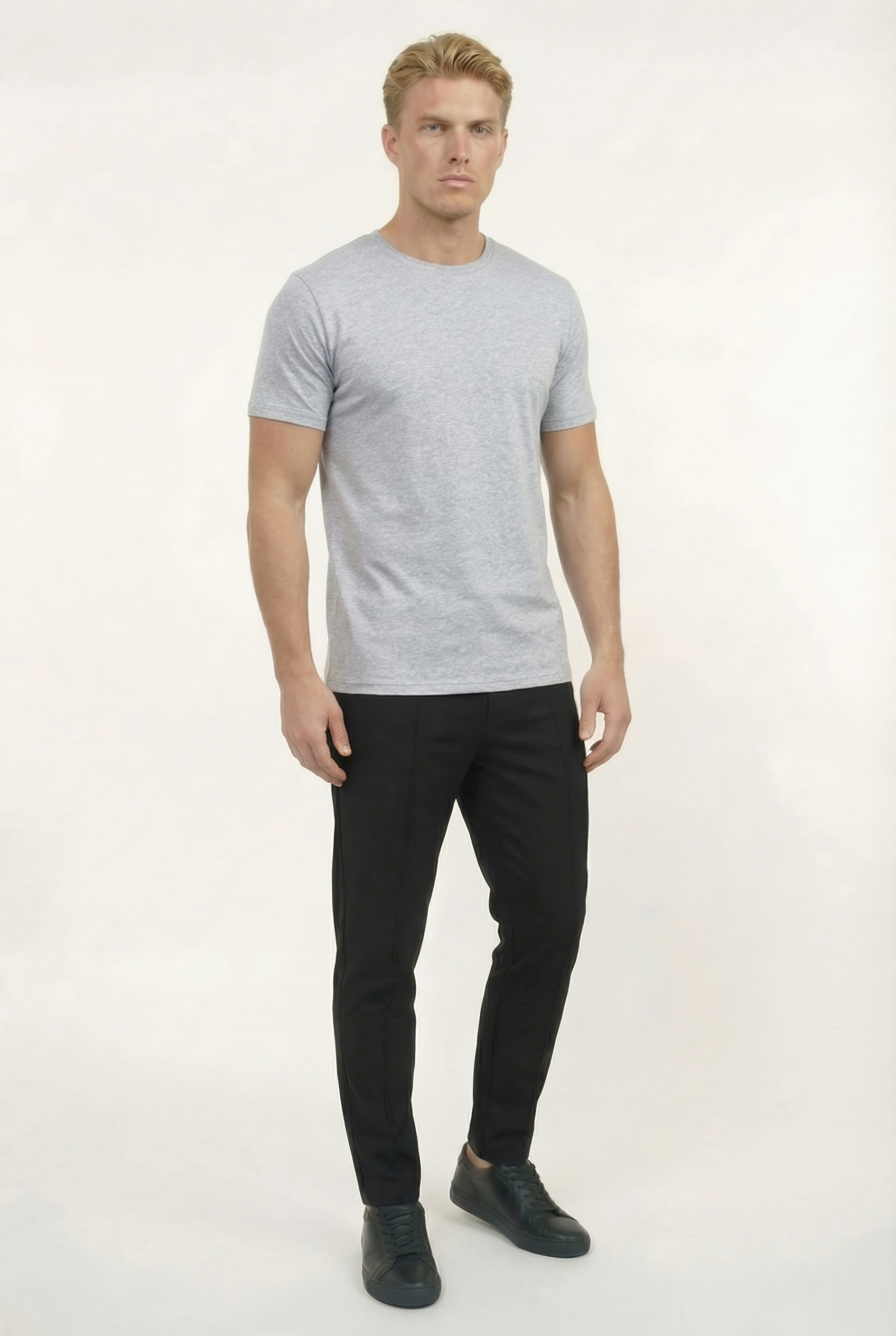 Men's Essential Slim Fit Crewneck T-Shirt | Blackstone London