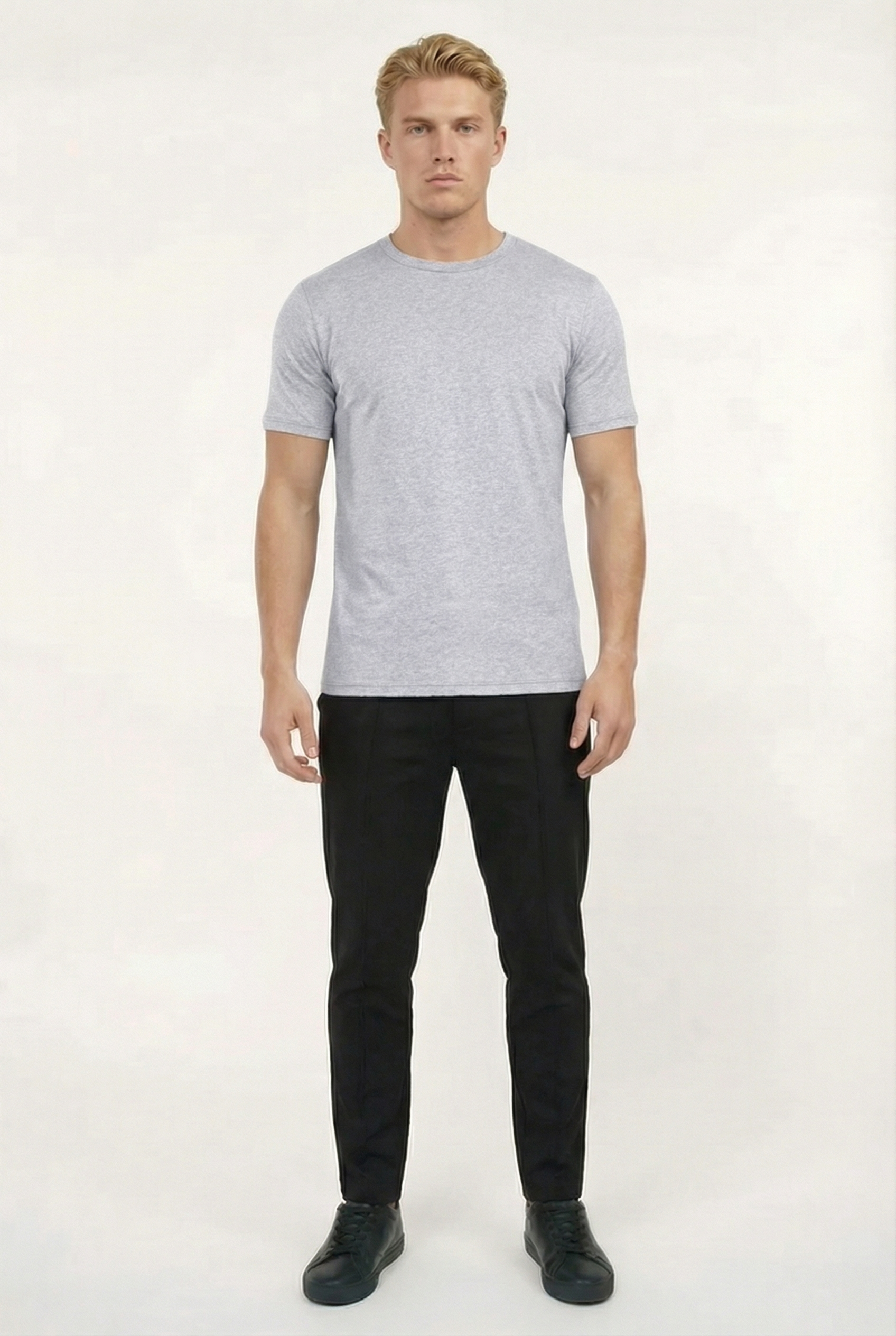 Men's Essential Slim Fit Crewneck T-Shirt | Blackstone London