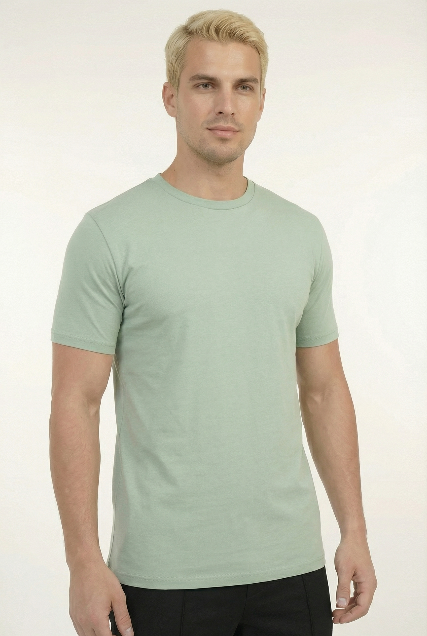 Men's Essential Slim Fit Crewneck T-Shirt | Blackstone London