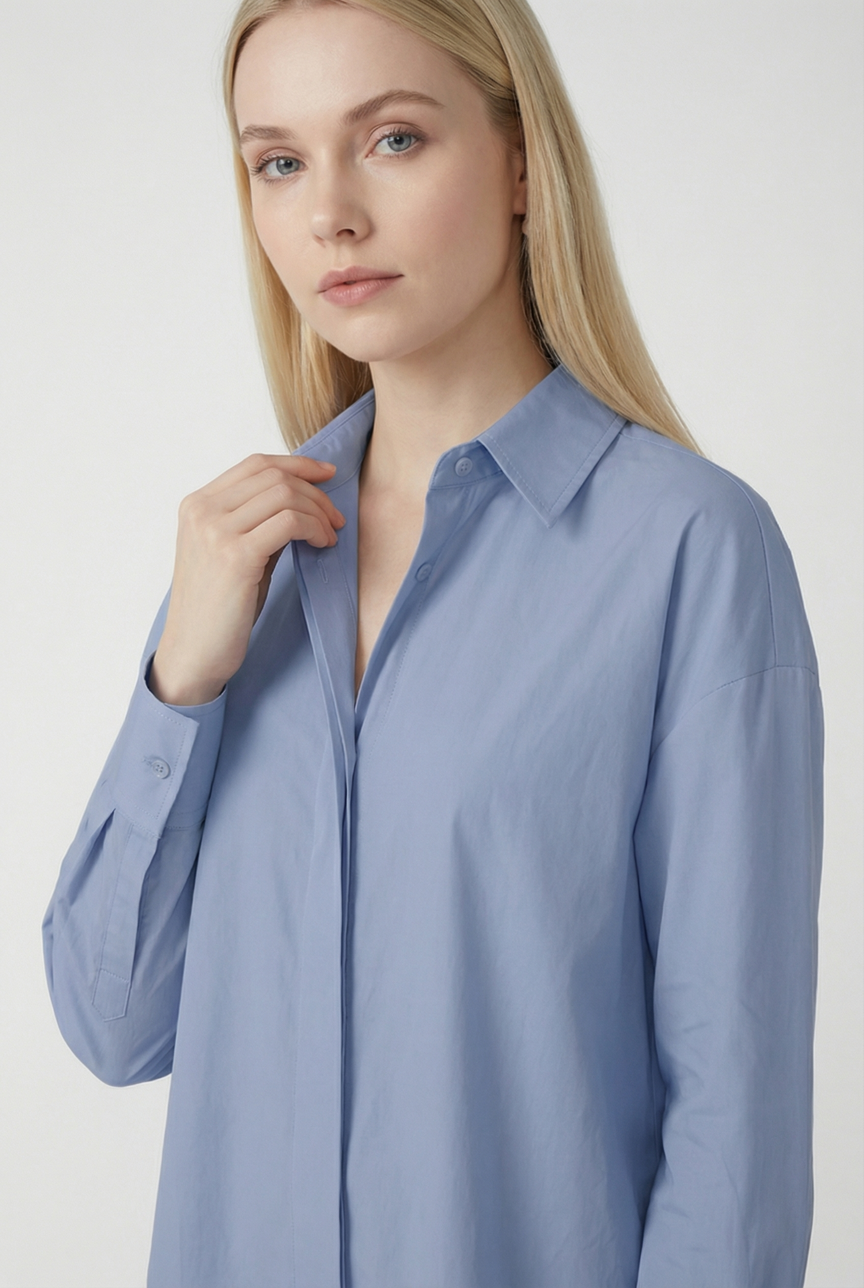THE WHITEHALL OVERSIZED COTTON BUTTON-DOWN SHIRT