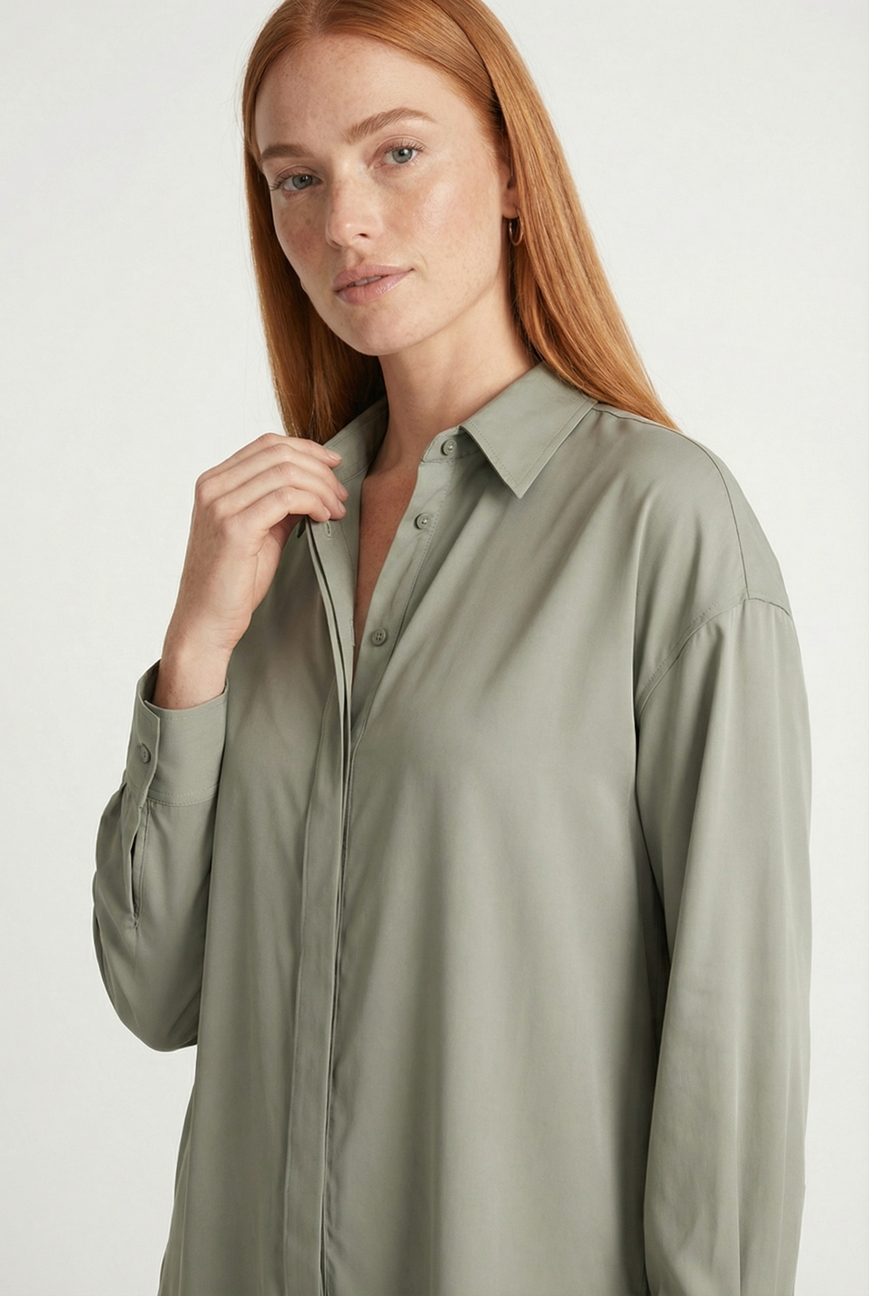 THE WHITEHALL OVERSIZED COTTON BUTTON-DOWN SHIRT