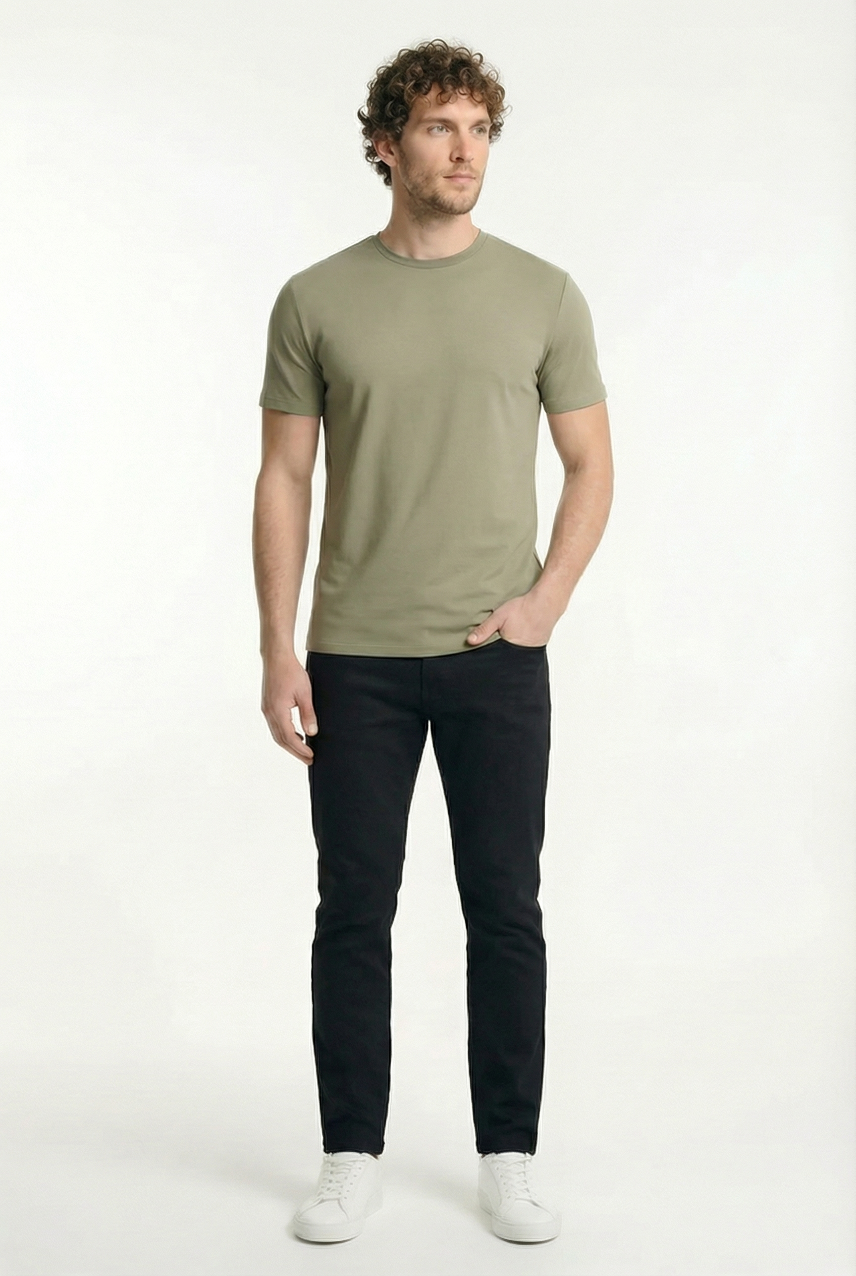 Men's Classic Fitted Crewneck T-Shirt | Blackstone London