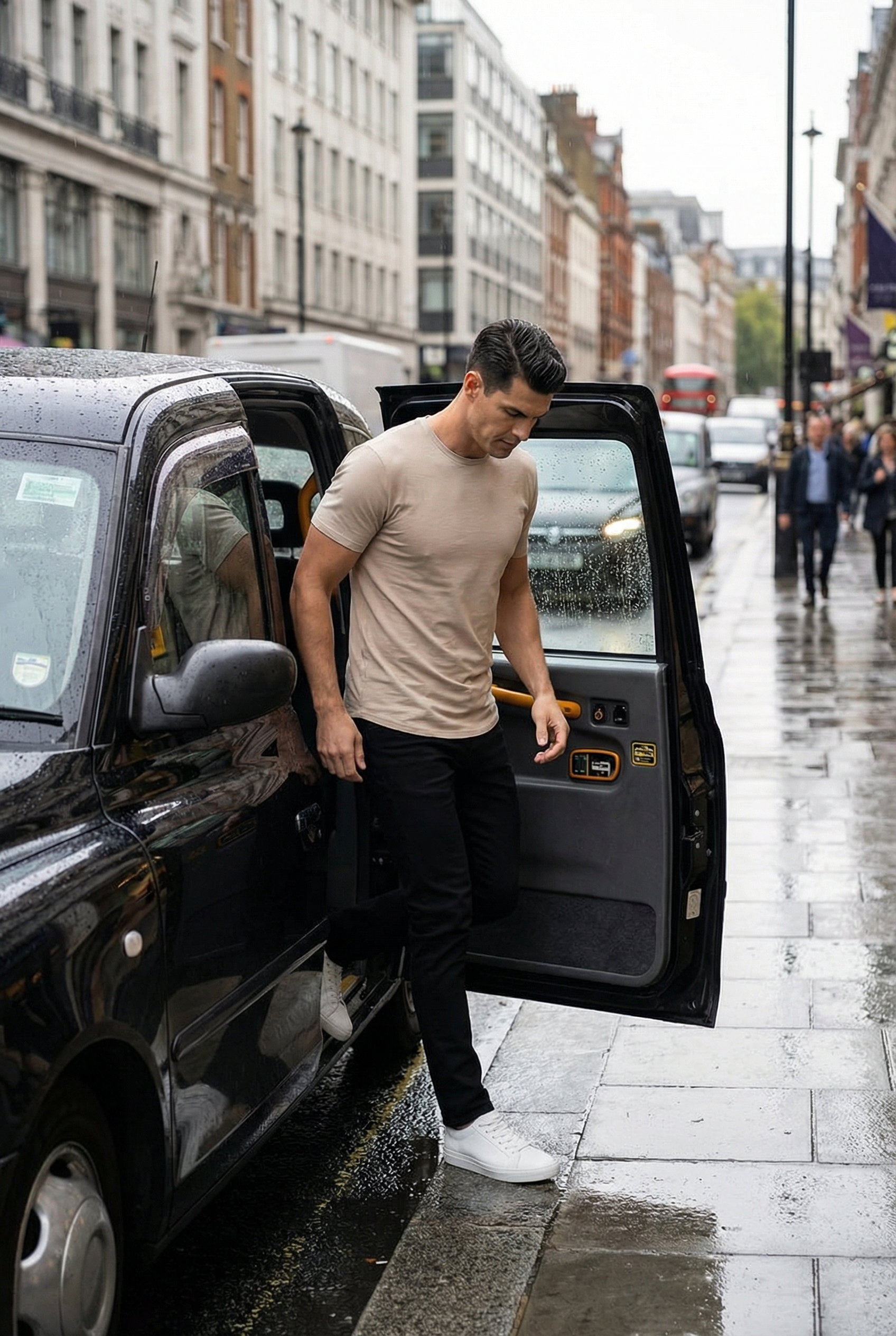 Men's Classic Fitted Crewneck T-Shirt | Blackstone London