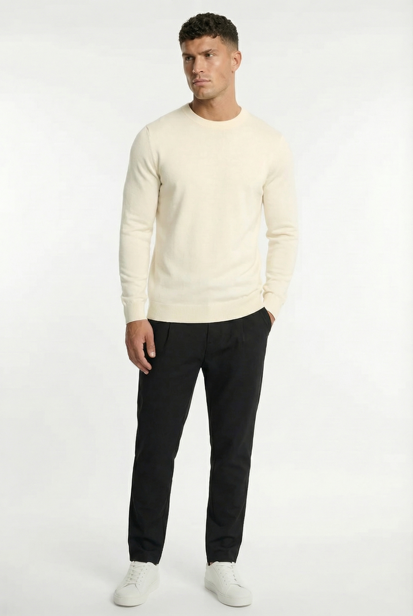 Men's Classic Crewneck Knit Sweater | Blackstone London