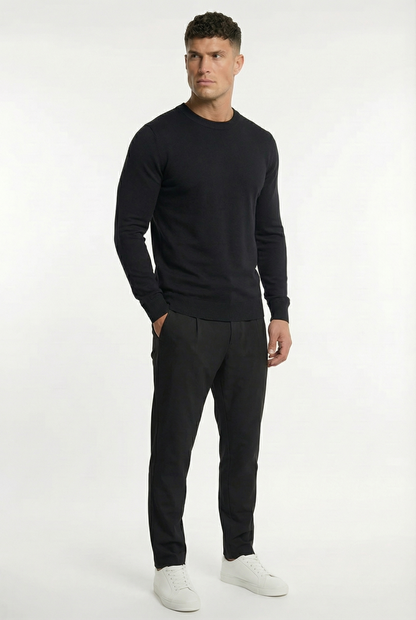 Men's Classic Crewneck Knit Sweater | Blackstone London