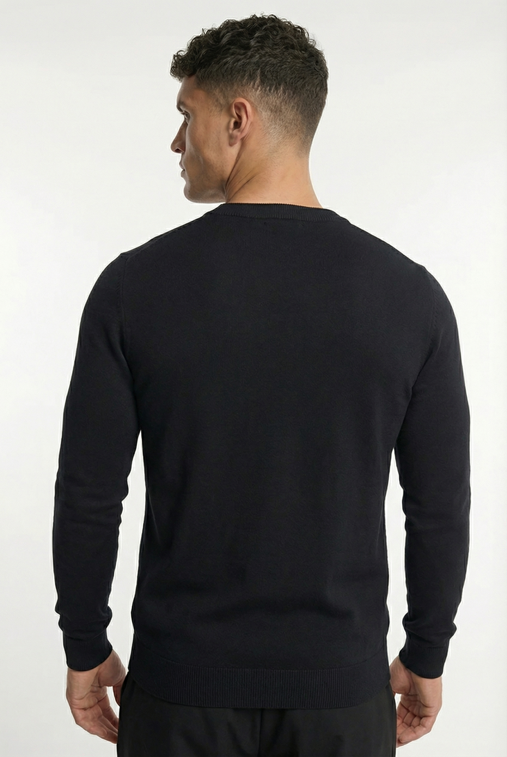 Men's Classic Crewneck Knit Sweater | Blackstone London