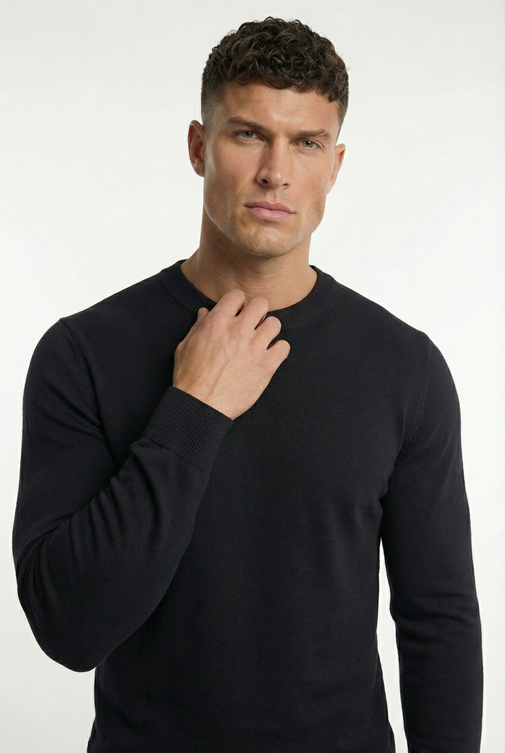 Men's Classic Crewneck Knit Sweater | Blackstone London