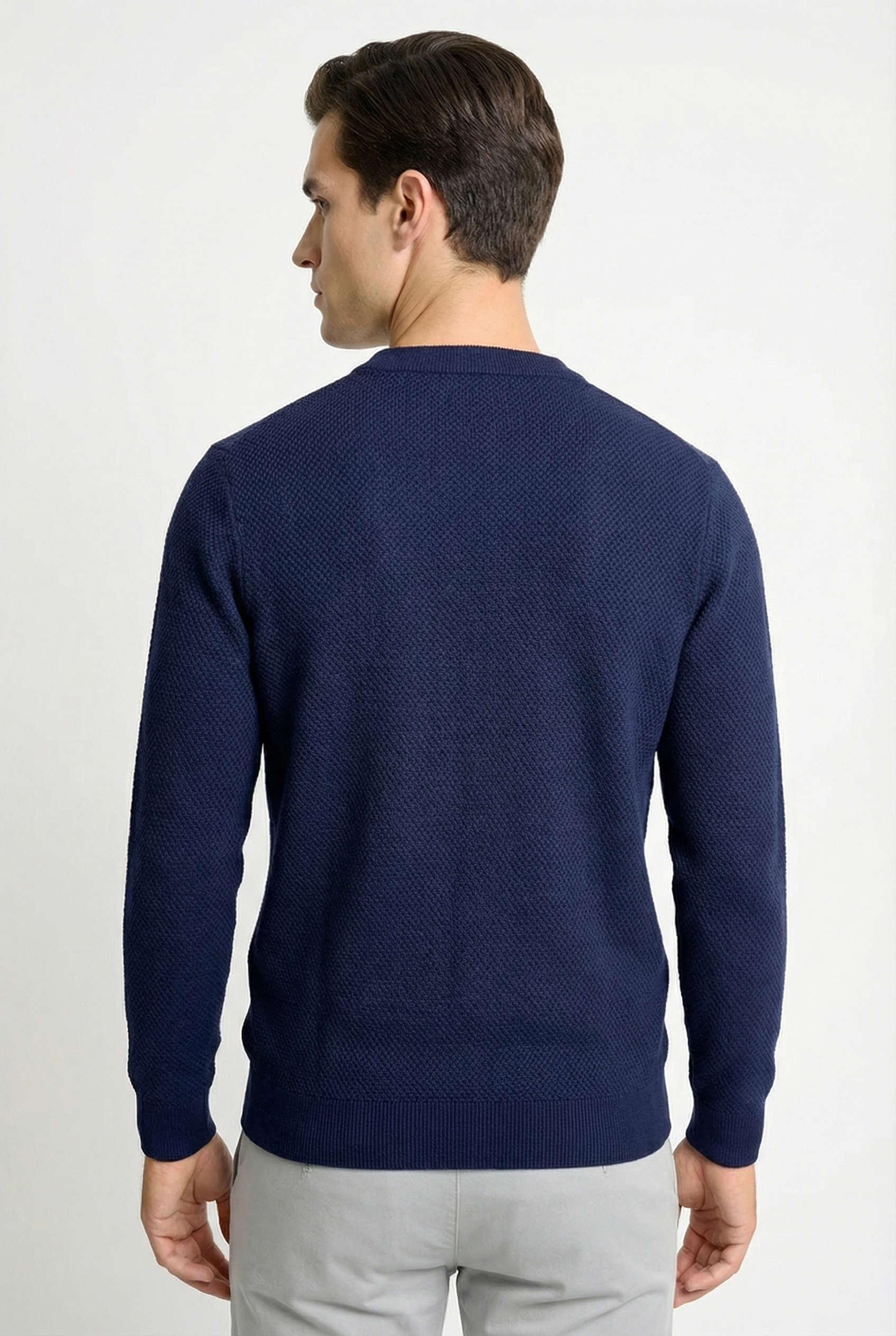 Men's Signature Crewneck Knit Sweater | Blackstone London