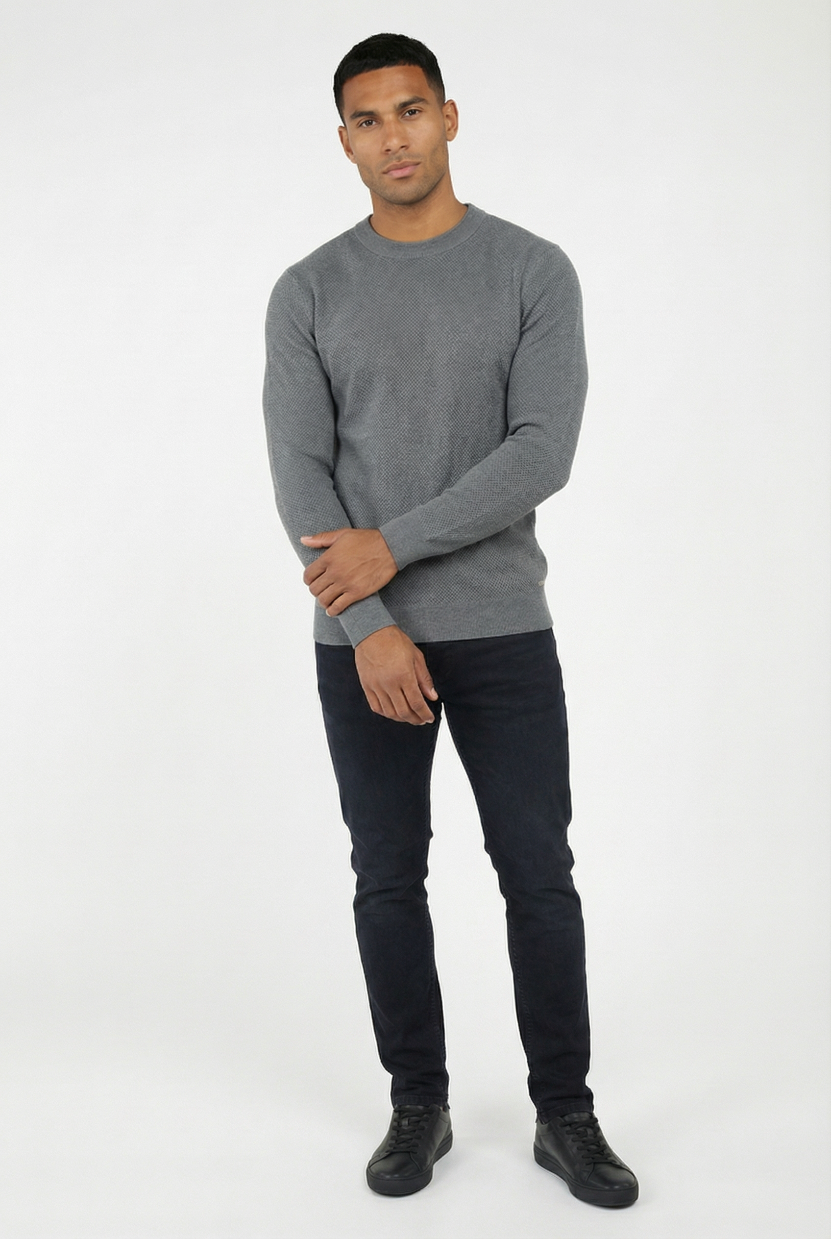 Men's Signature Crewneck Knit Sweater | Blackstone London