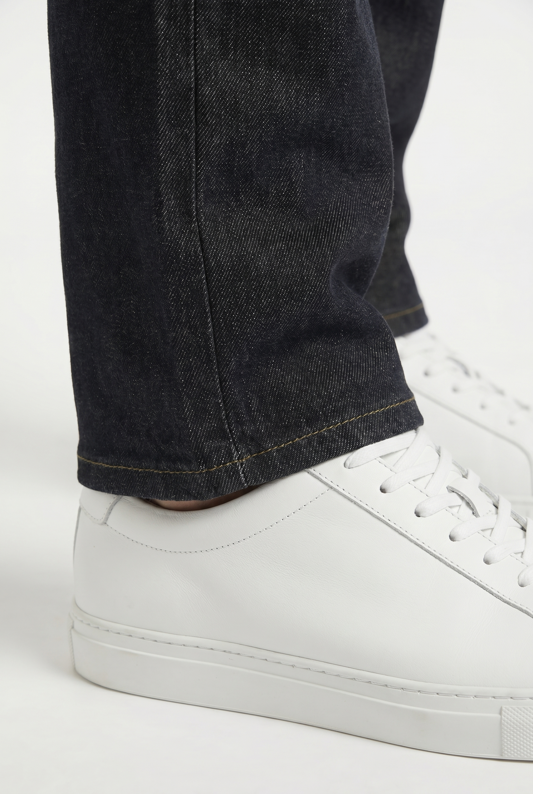 Men's Heritage Regular Fit Jeans | Blackstone London