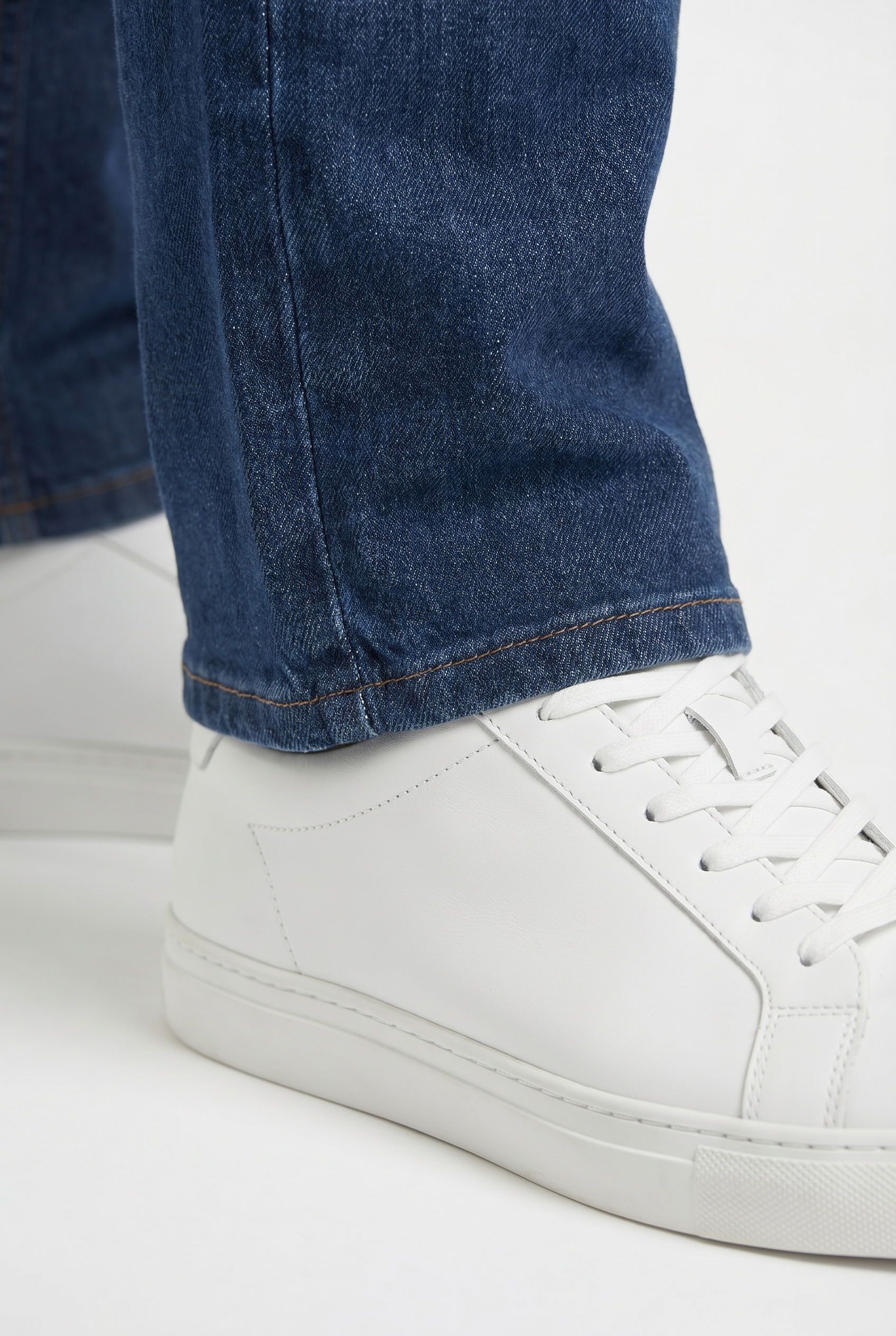 Men's Heritage Regular Fit Jeans | Blackstone London