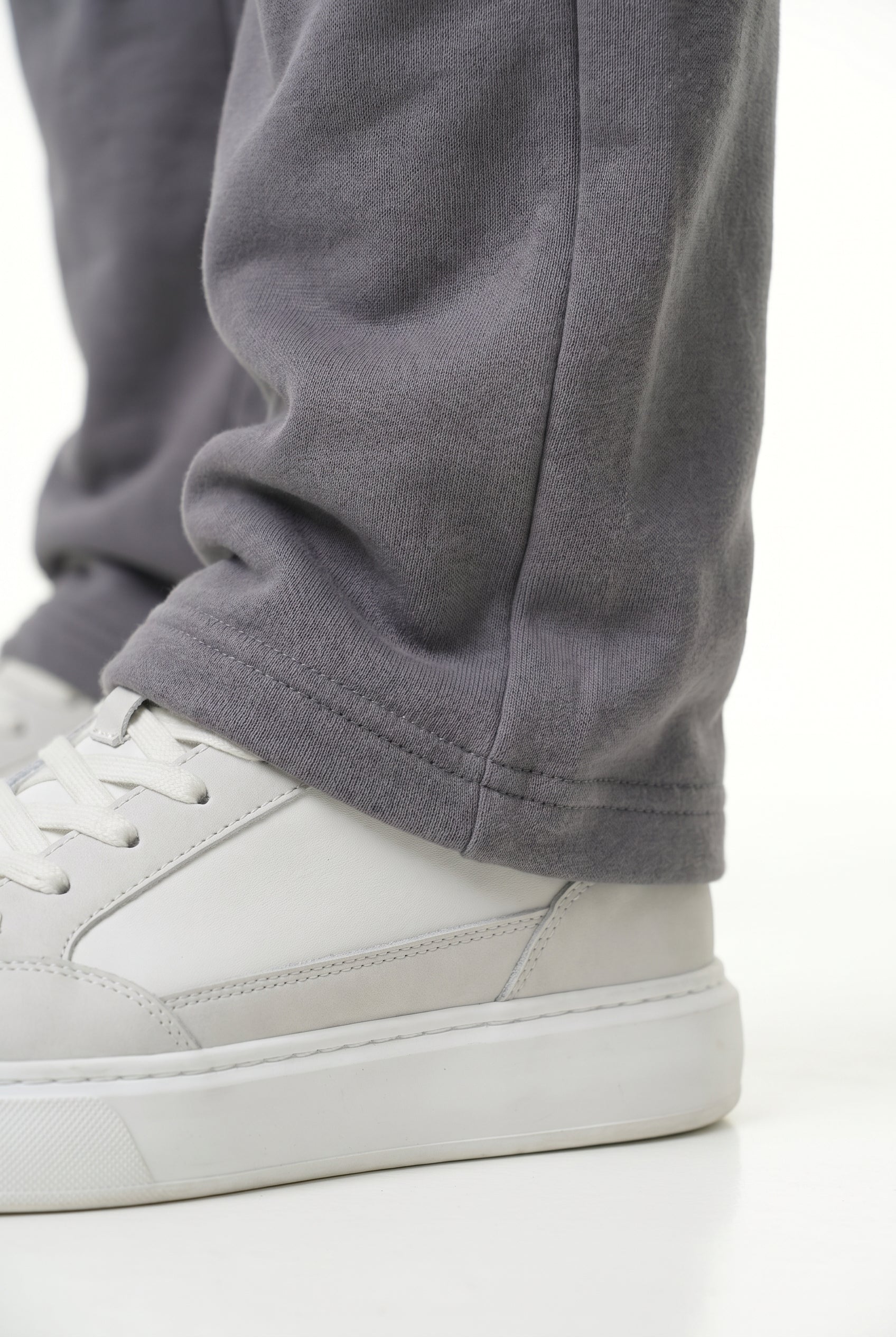Men's Relaxed Fit Open Hem Joggers | Blackstone London