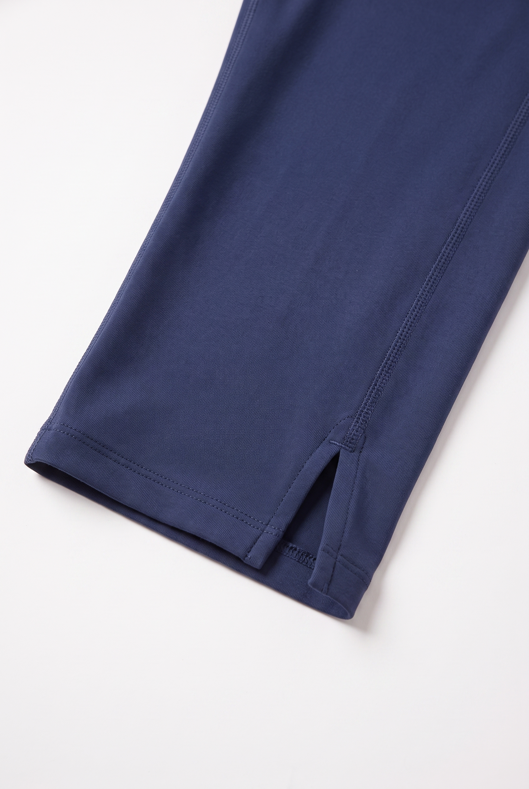 Women's Performance Capri Legging | Blackstone London