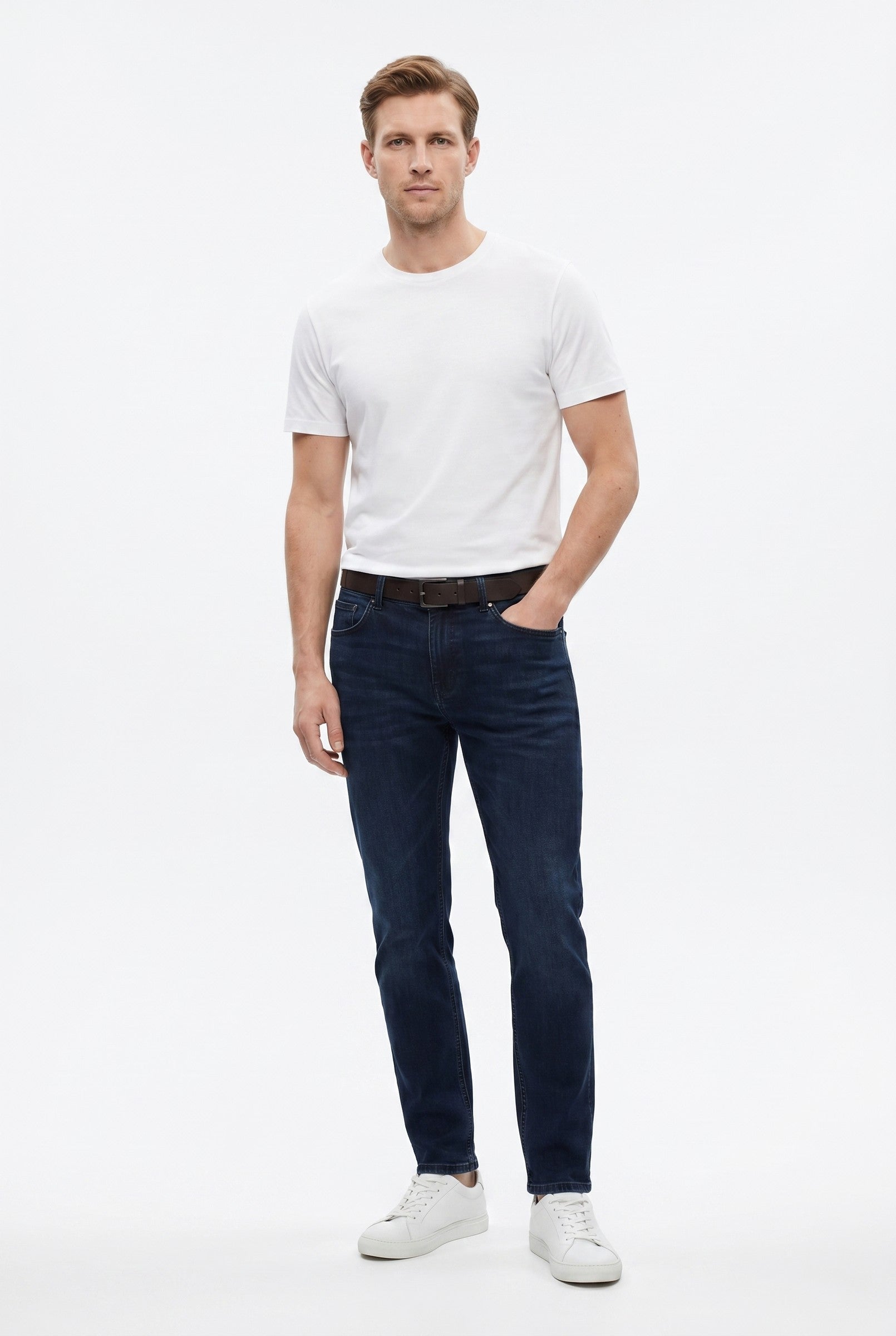 Men's Slim Tapered Stretch Denim Jeans | Blackstone London