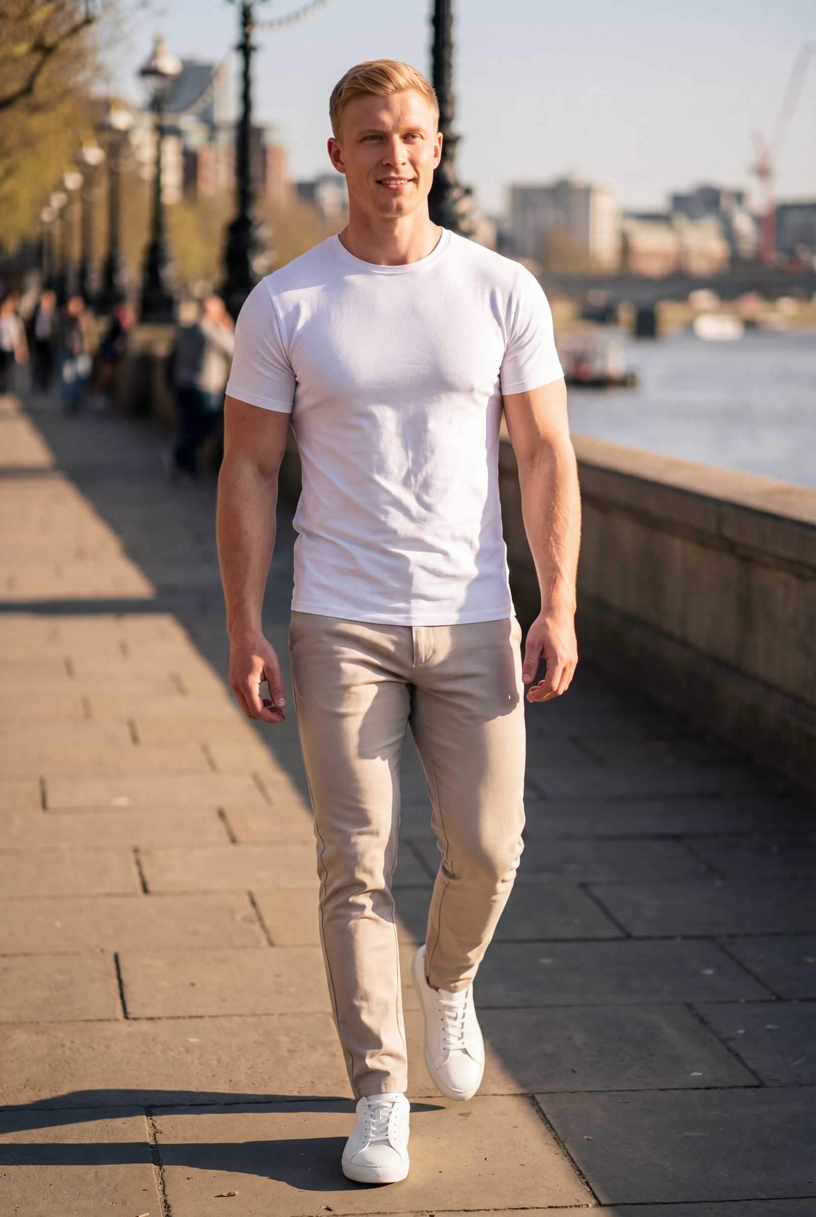 muscle-fit-crewneck-tee-lifestyle.png