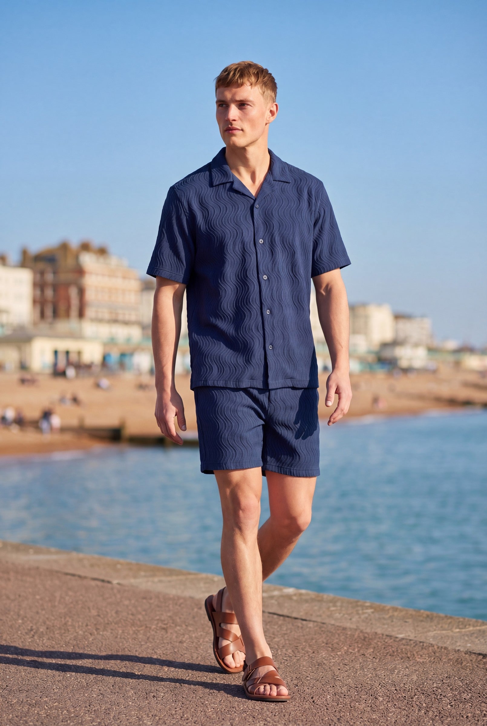 Men's Wave Textured Drawstring Shorts | Blackstone London