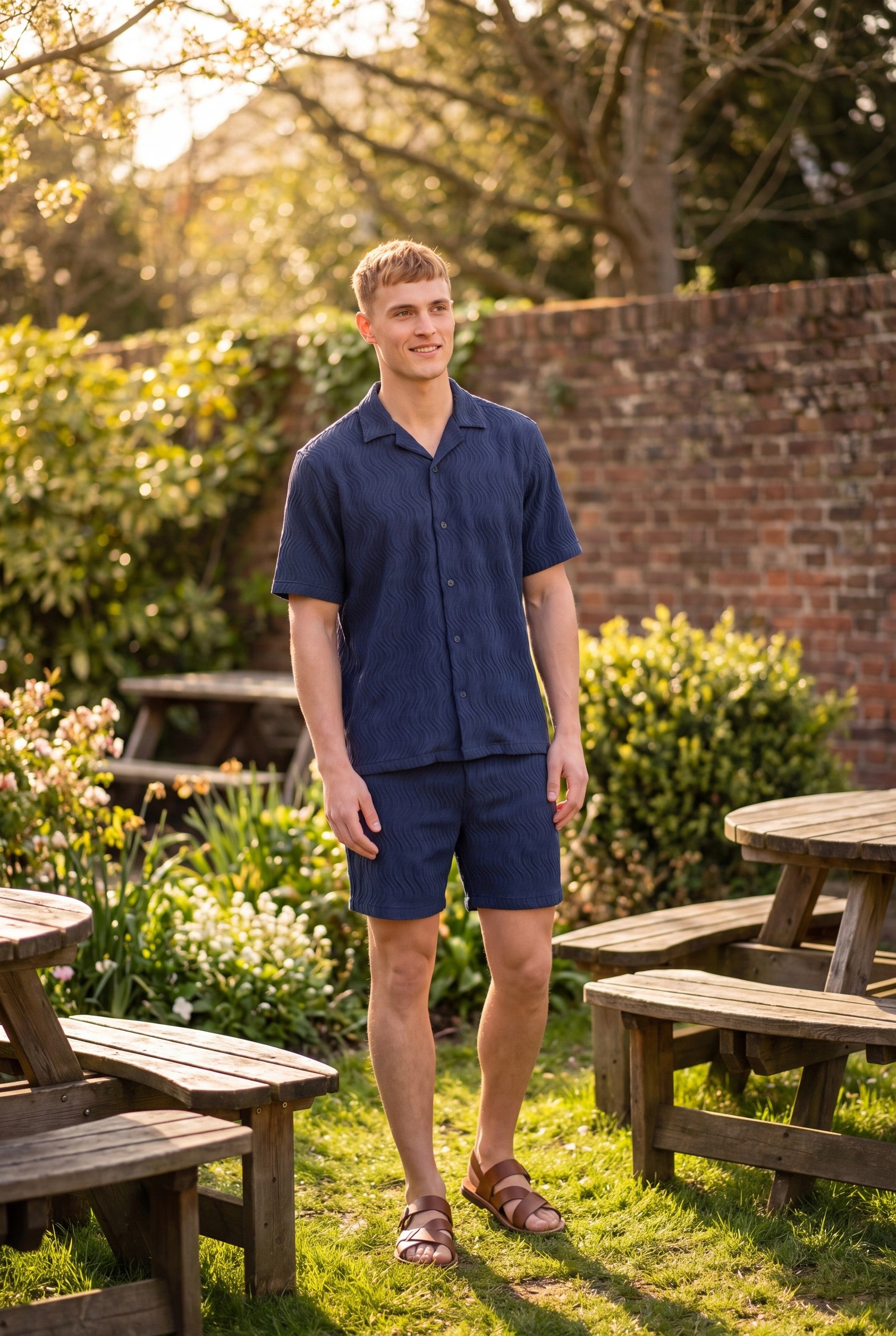 Men's Wave Textured Drawstring Shorts | Blackstone London
