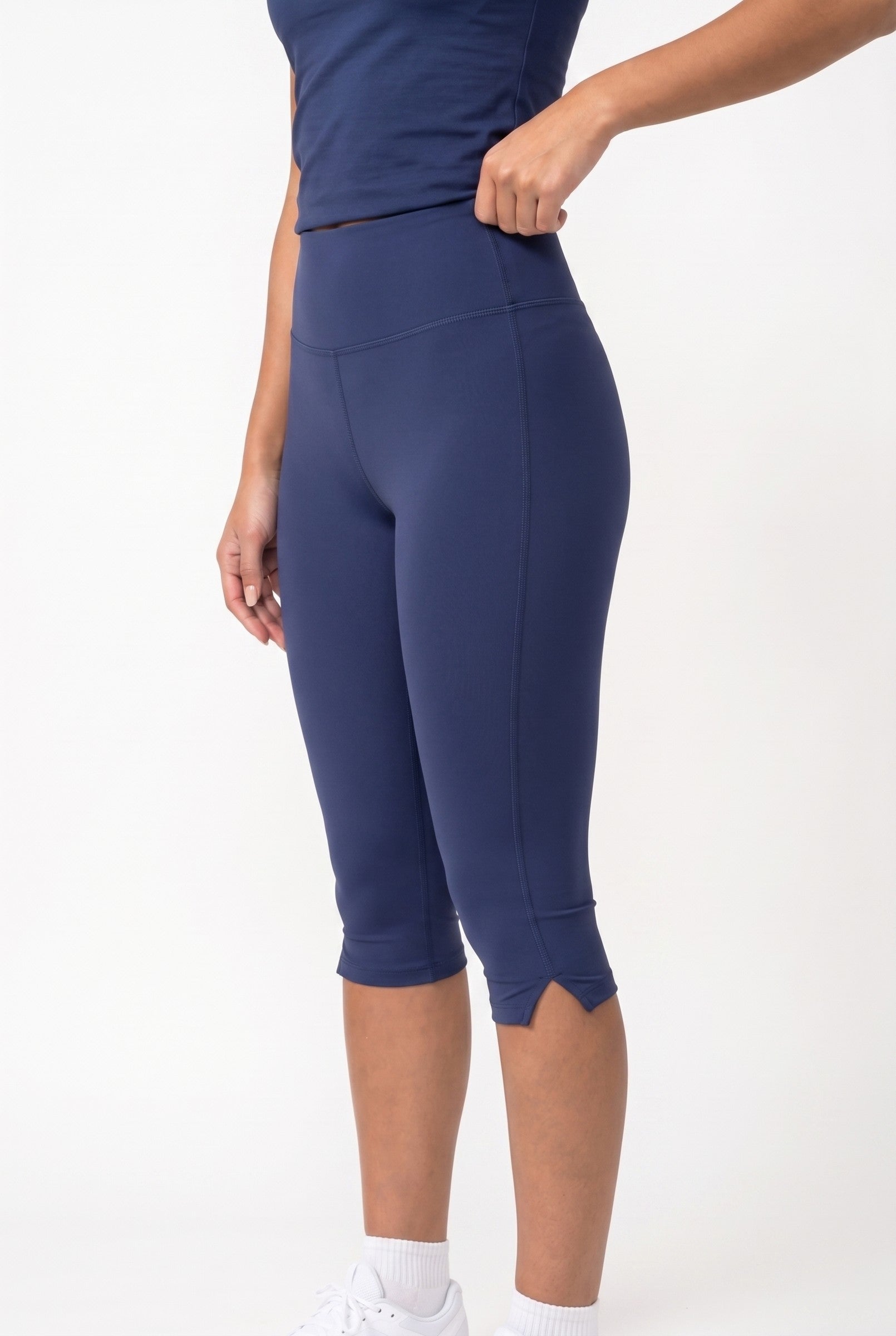 Women's Performance Capri Legging | Blackstone London