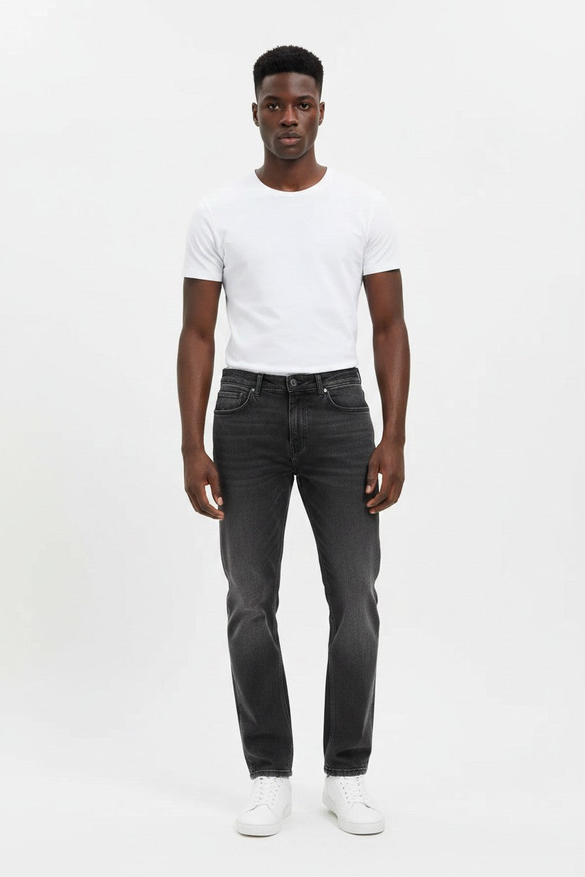 Men's Straight Leg Denim Jeans | Blackstone London