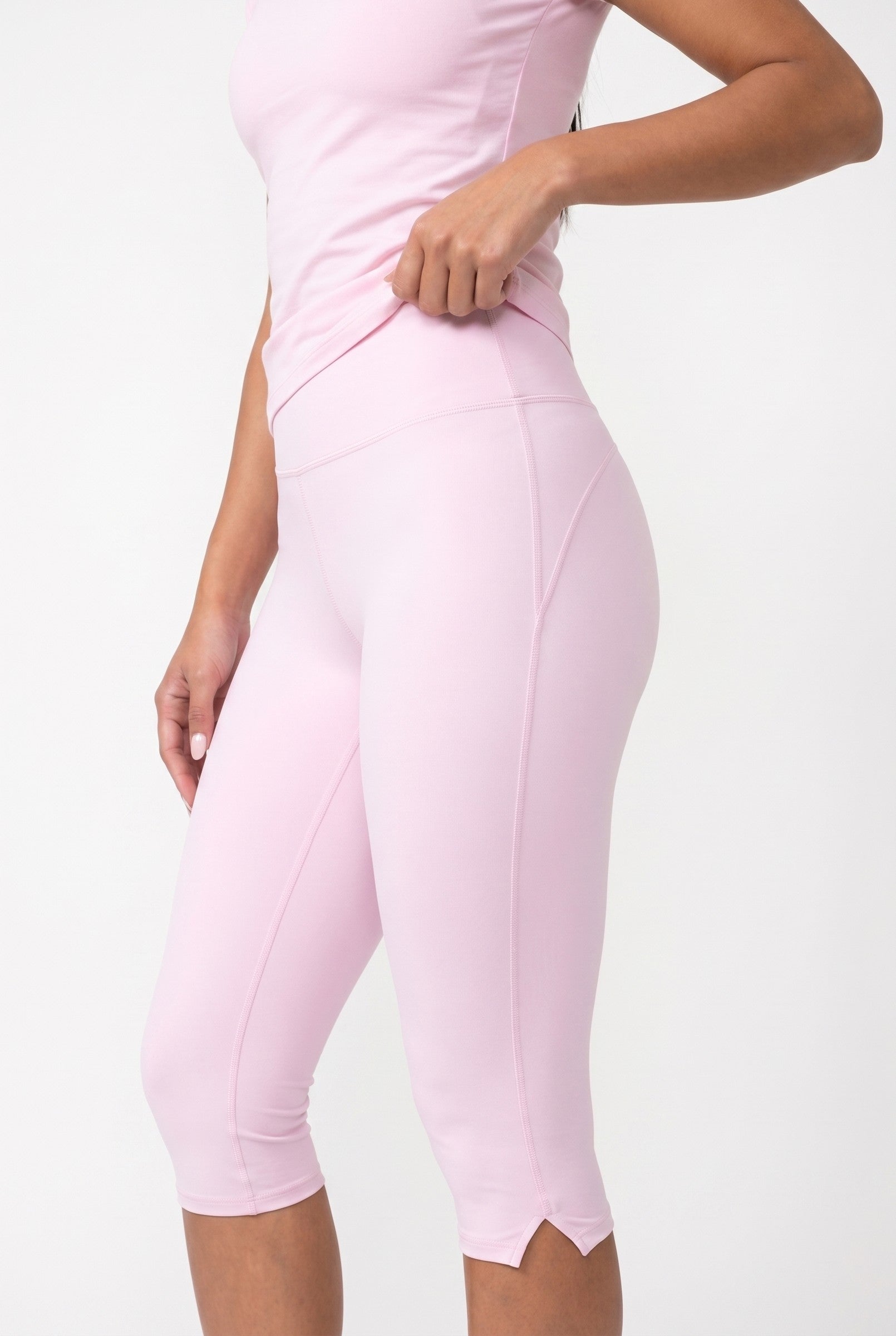 Women's Performance Capri Legging | Blackstone London