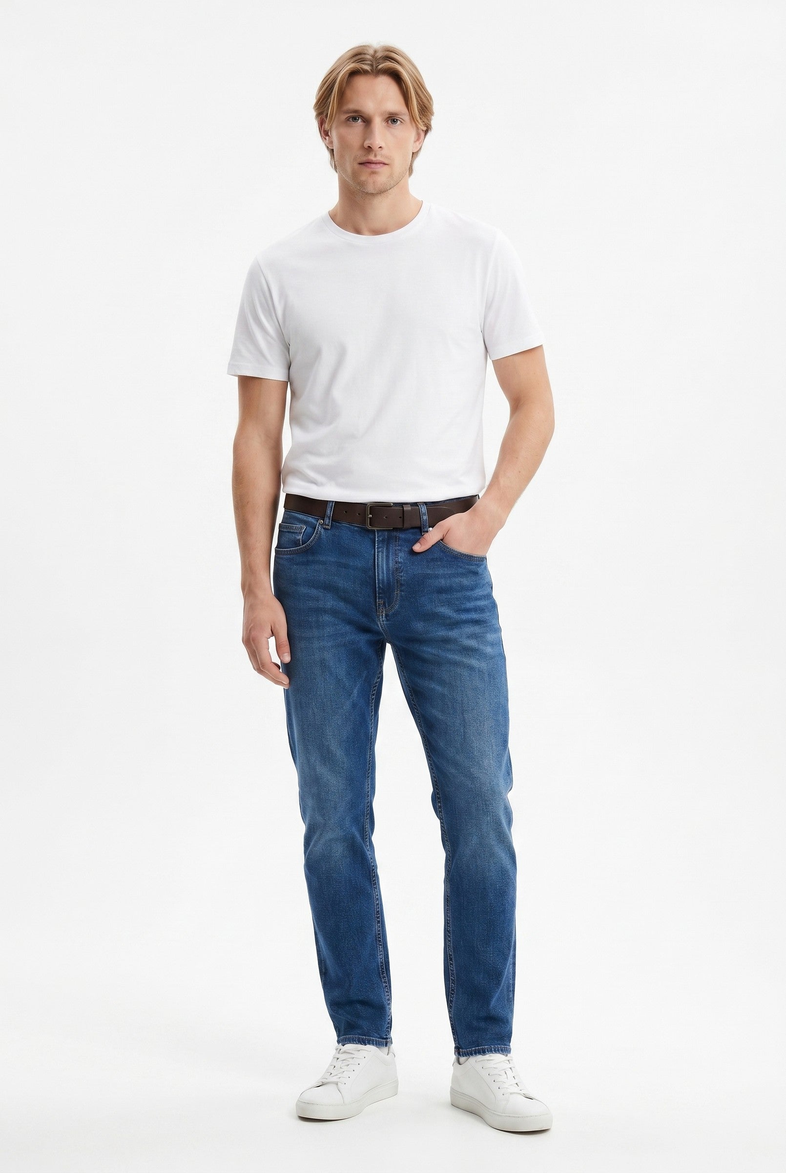 Men's Slim Tapered Stretch Denim Jeans | Blackstone London
